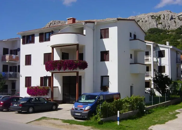 In Mit Eigenem Balkon By Interhome Apartament *