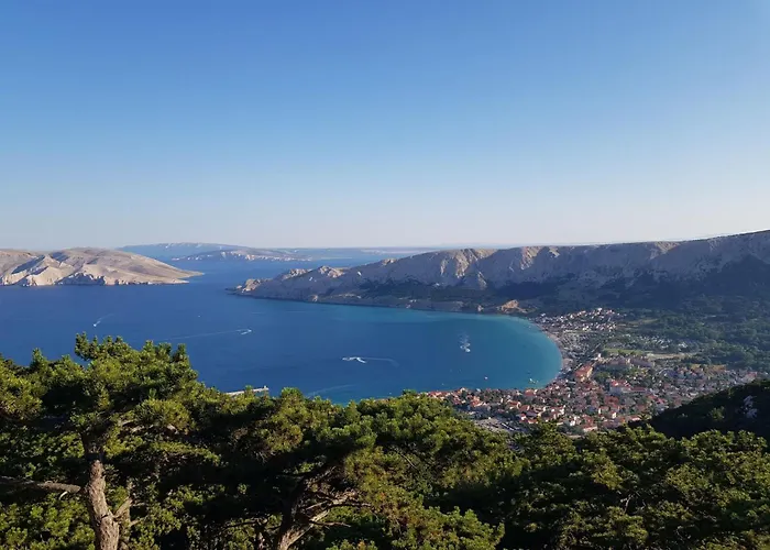 In Mit Eigenem Balkon By Interhome