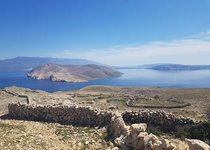 In Mit Eigenem Balkon By Interhome Apartament *