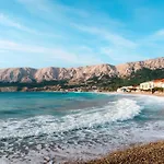 In Mit Eigenem Balkon By Interhome Apartmán Baška